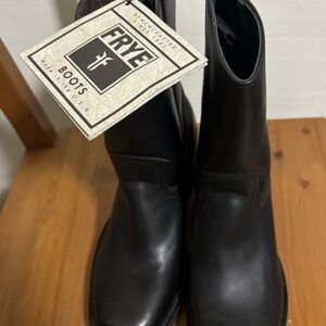 Frye Campus boots